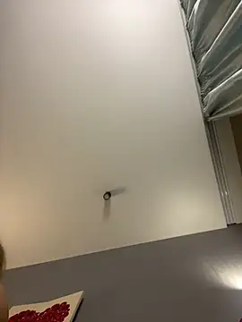 Snapshot of Passion-Blondy chatting on 02-27-26, 08:20 Passion-Blondy online show from 02-27-26, 08:20