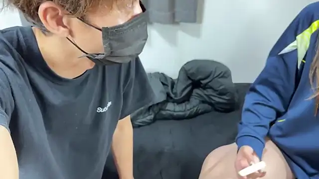 Snapshot of ODORI8300 chatting on 03-10-26, 12:32 ODORI8300 online show from 03-10-26, 12:32