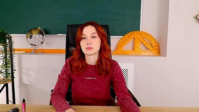 ClaireMathis online show from 11-30-25, 02:54