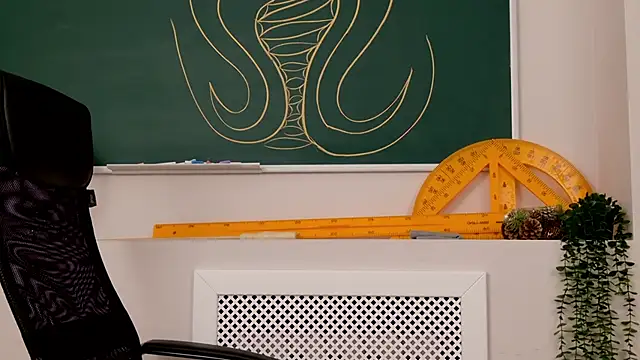 Snapshot of ClaireMathis chatting on 01-05-26, 05:27 ClaireMathis online show from 01-05-26, 05:27