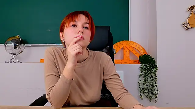 Snapshot of ClaireMathis chatting on 01-12-26, 02:55 ClaireMathis online show from 01-12-26, 02:55