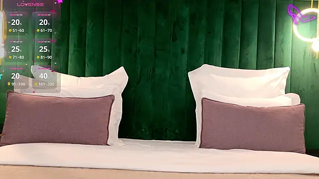 Snapshot of ClaireMathis chatting on 02-20-26, 02:50 ClaireMathis online show from 02-20-26, 02:50