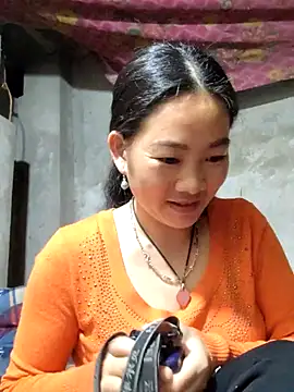 gio-thu online show from 03-25-26, 02:45