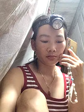 Snapshot of gio-thu chatting on 07-11-26, 01:30 gio-thu online show from 07-11-26, 01:30