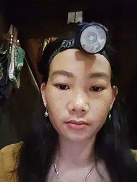 Snapshot of gio-thu chatting on 07-20-26, 04:27 gio-thu online show from 07-20-26, 04:27