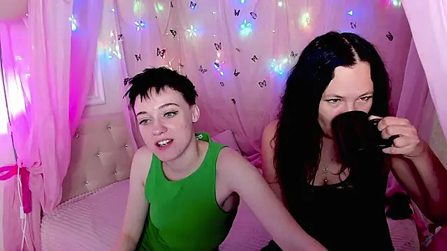 Victoria Panther online show from 11-15-25, 06:00