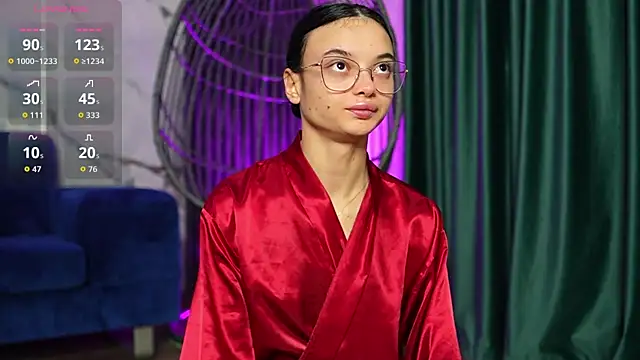 RachelRavee online show from 10-22-25, 04:24