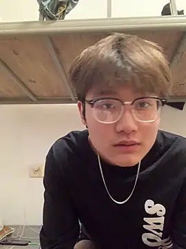 KK-cuteboy online show from 11-29-25, 10:07