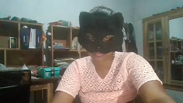 Nora-2003 online show from 04-07-26, 11:15