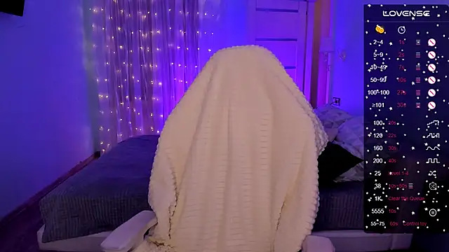 Snapshot of Evaa_Braunn chatting on 02-13-26, 01:56 Evaa Braunn online show from 02-13-26, 01:56