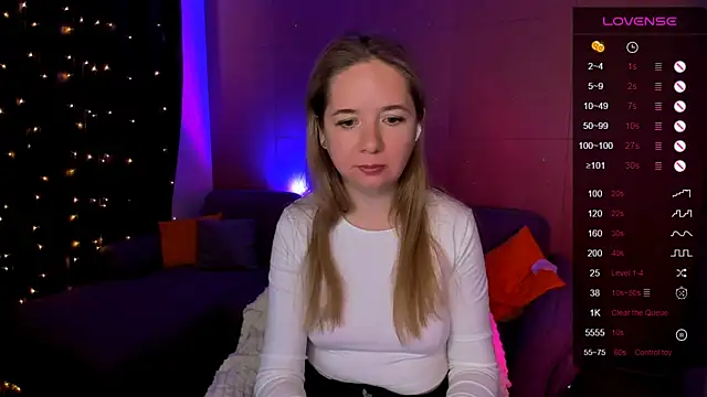 Snapshot of Evaa_Braunn chatting on 02-20-26, 06:26 Evaa Braunn online show from 02-20-26, 06:26