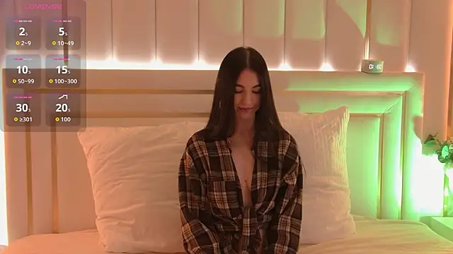 Snapshot of BettyLeen chatting on 02-02-26, 04:11 BettyLeen online show from 02-02-26, 04:11