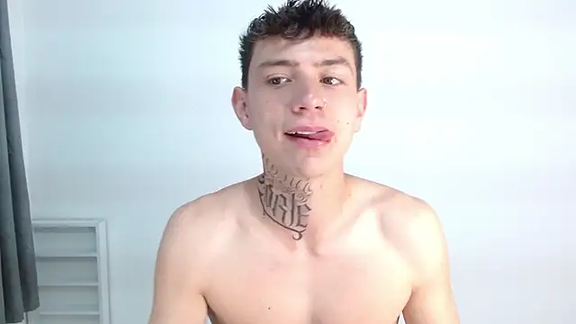 Snapshot of hot_teo_ chatting on 11-27-25, 11:23 hot teo online show from 11-27-25, 11:23