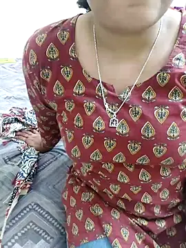 Snapshot of nikki_singh01 chatting on 10-09-25, 05:05 nikki singh01 online show from 10-09-25, 05:05