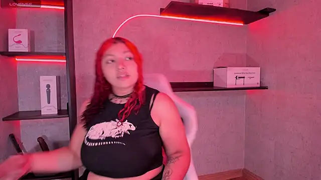 Snapshot of irisfeitan chatting on 11-19-25, 09:53 irisfeitan online show from 11-19-25, 09:53