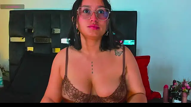 Snapshot of SussySunny_ chatting on 04-29-26, 03:54 SussySunny online show from 04-29-26, 03:54