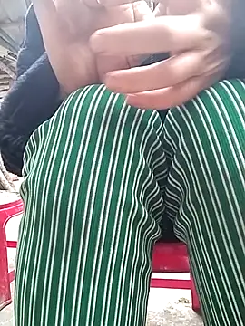 Snapshot of Zerin_nova chatting on 12-16-25, 08:41 Zerin nova online show from 12-16-25, 08:41