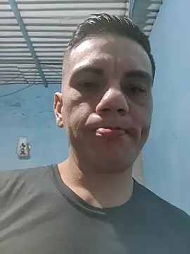 Snapshot of Aturo77 chatting on 11-29-25, 02:47 Aturo77 online show from 11-29-25, 02:47