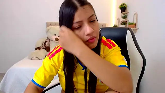 Snapshot of zara_cute chatting on 07-07-26, 12:09 zara cute online show from 07-07-26, 12:09