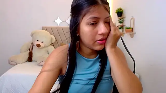 Snapshot of zara_cute chatting on 07-15-26, 12:21 zara cute online show from 07-15-26, 12:21