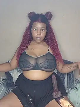 Snapshot of ZuriVixen chatting on 07-15-26, 07:30 ZuriVixen online show from 07-15-26, 07:30