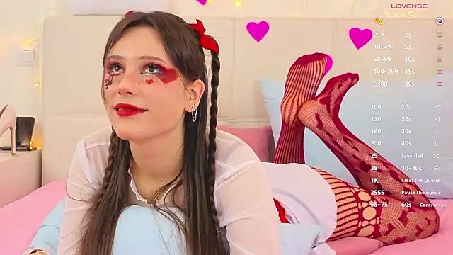 Snapshot of MoonliteDiva chatting on 02-14-26, 07:16 MoonliteDiva online show from 02-14-26, 07:16