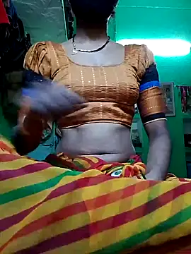 Snapshot of nainshilodhi28 chatting on 11-08-25, 05:18 nainshilodhi28 online show from 11-08-25, 05:18