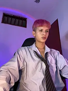 tylernova online show from 11-17-25, 03:56