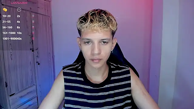 Snapshot of tylernova chatting on 03-04-26, 03:23 tylernova online show from 03-04-26, 03:23