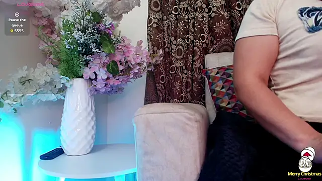 Kiaraa88 online show from 12-22-25, 12:13