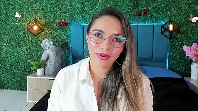 Kiaraa88 online show from 07-21-26, 07:49
