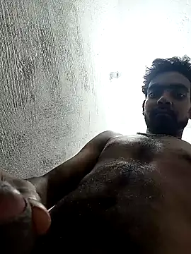 Snapshot of ShowedWringer chatting on 10-31-25, 04:41 ShowedWringer online show from 10-31-25, 04:41