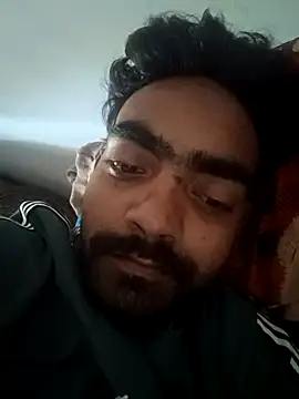 Snapshot of ShowedWringer chatting on 05-29-26, 03:37 ShowedWringer online show from 05-29-26, 03:37