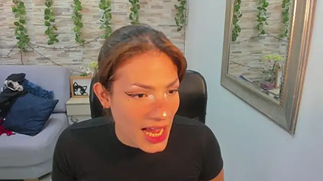 Snapshot of KassMonroe chatting on 12-16-25, 09:09 KassMonroe online show from 12-16-25, 09:09