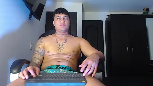 Boyhot 00 online show from 10-14-25, 05:58