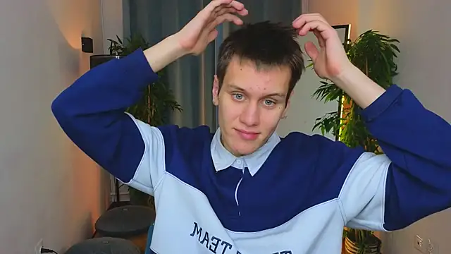 hun1er steele online show from 10-12-25, 02:16