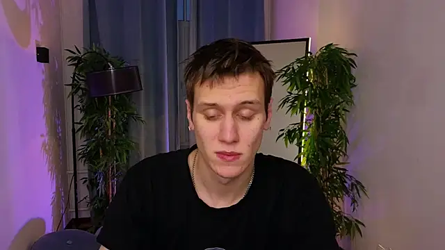 hun1er steele online show from 10-23-25, 02:27