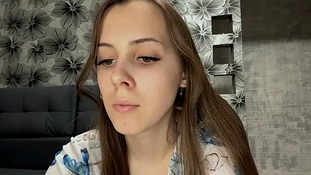 Snapshot of Montain_Romantic chatting on 12-15-25, 02:54 Montain Romantic online show from 12-15-25, 02:54