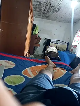 Snapshot of Latinokev chatting on 10-31-25, 07:26 Latinokev online show from 10-31-25, 07:26