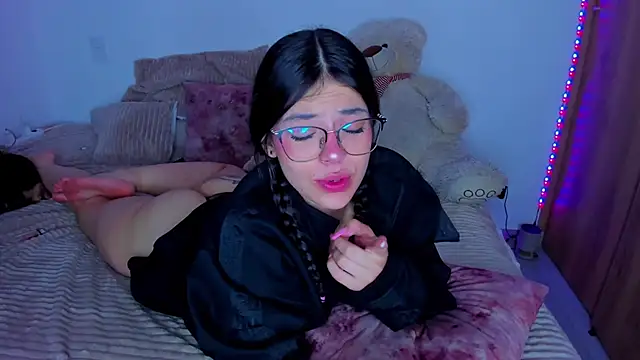 Snapshot of majo_gallego chatting on 01-13-26, 12:49 majo gallego online show from 01-13-26, 12:49