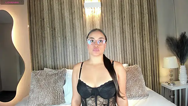 VanneCamiel online show from 11-05-25, 11:43