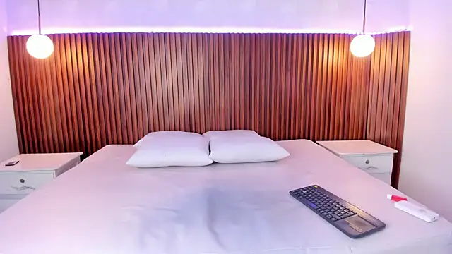 Foxy Kylie online show from 11-06-25, 07:59