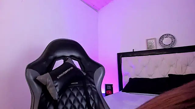 Sara Roades online show from 12-02-25, 01:50