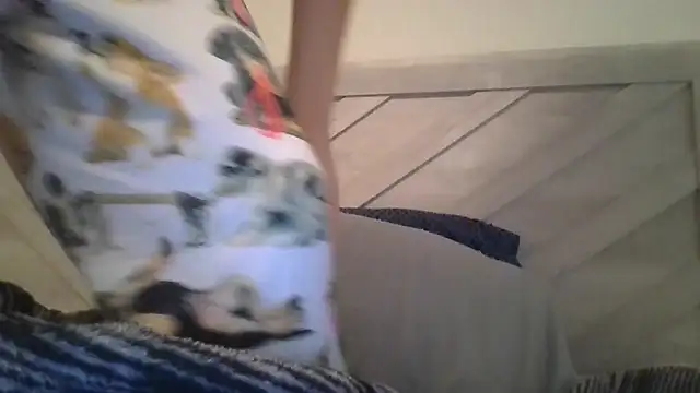 Snapshot of Lucysweets chatting on 01-08-26, 01:13 Lucysweets online show from 01-08-26, 01:13