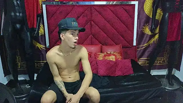 Pride couple online show from 10-17-25, 11:29