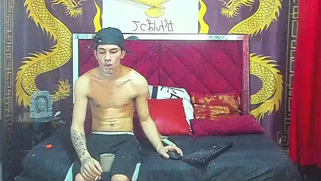 Pride couple online show from 02-03-26, 11:21