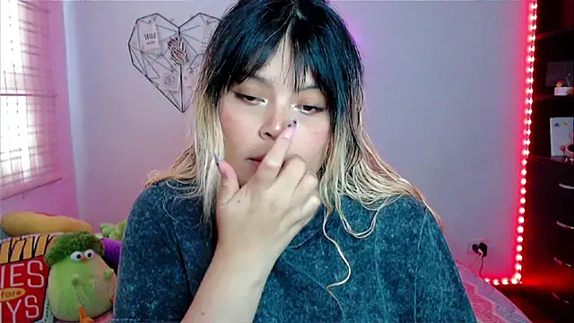 EllieMoonX online show from 02-20-26, 09:48