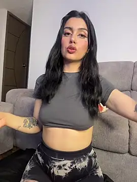 Lucy 699 online show from 06-18-26, 04:02