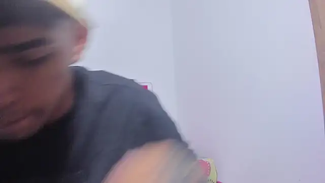 Snapshot of elias_ford chatting on 11-12-25, 08:41 elias ford online show from 11-12-25, 08:41