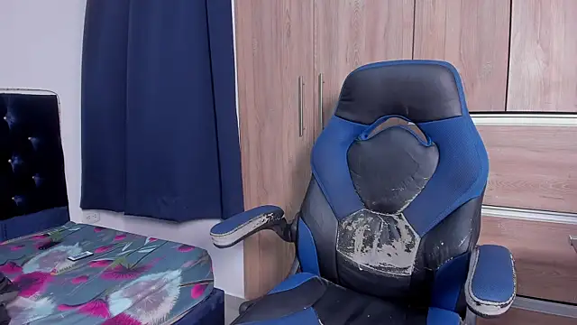 Snapshot of elias_ford chatting on 01-09-26, 07:37 elias ford online show from 01-09-26, 07:37